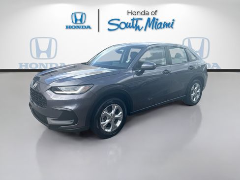 Used 2024 Honda HR-V LX image 3