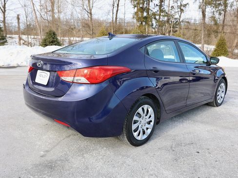 Used 2011 Hyundai Elantra GLS image 4