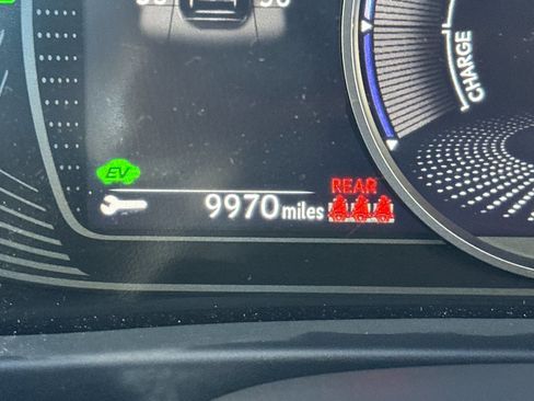 Used 2023 Lexus UX 250h F Sport w/ Accessory Package (Z2) image 31