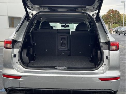 Used 2023 Mitsubishi Outlander SEL image 25