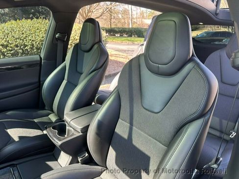Used 2018 Tesla Model X 100D image 9