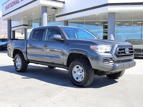 Used 2023 Toyota Tacoma SR image 8