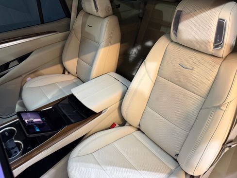 New 2026 Cadillac Escalade Platinum Sport AWD/4WD image 50