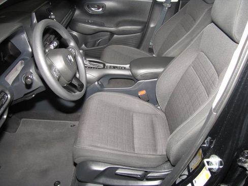 Certified 2024 Honda HR-V LX image 8