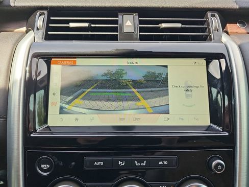 Used 2019 Land Rover Discovery HSE AWD/4WD image 27