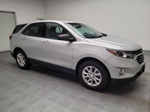 Used 2019 Chevrolet Equinox LS FWD image 11