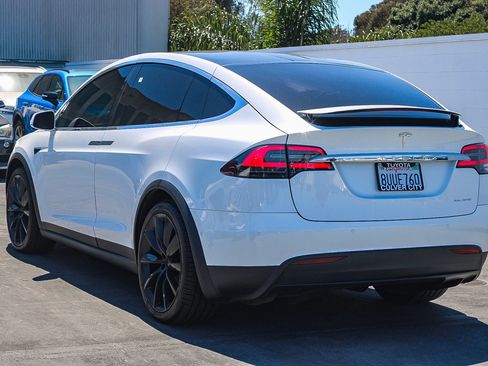 Used 2021 Tesla Model X Long Range AWD/4WD image 7