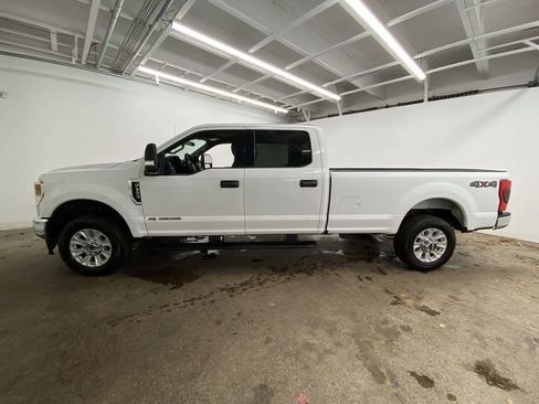 Used 2022 Ford F350 XLT image 3