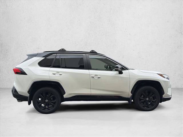 Used 2022 Toyota RAV4 XSE AWD/4WD image 4