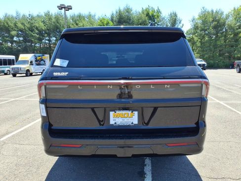 New 2026 Lincoln Navigator L Reserve AWD/4WD image 5