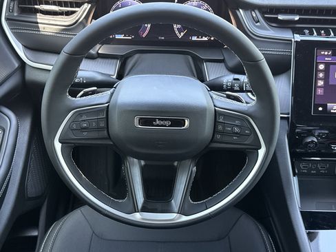 New 2026 Jeep Grand Cherokee L 4WD image 18