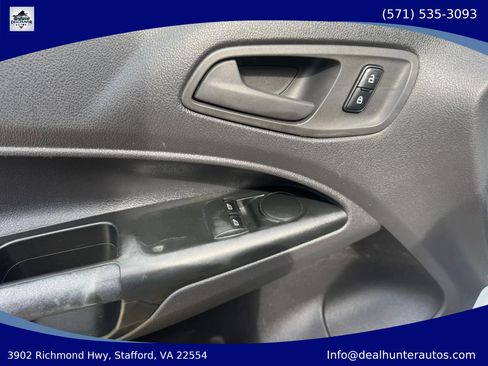 Used 2018 Ford Transit Connect XL FWD image 17