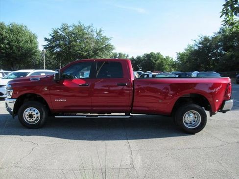 New 2026 RAM 3500 Big Horn AWD/4WD image 4