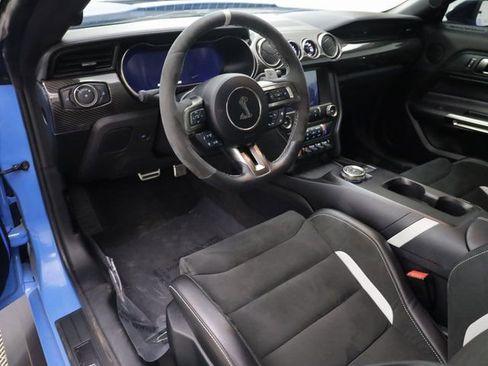 Used 2022 Ford Mustang Shelby GT500 w/ Carbon Fiber Track Pack image 7