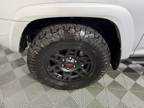 Used 2024 Toyota 4Runner TRD Off-Road Premium w/ Moonroof Package AWD/4WD image 13