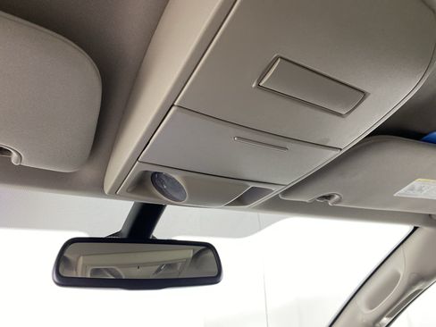 Used 2019 Dodge Grand Caravan SE w/ UConnect Hands-Free Group FWD image 25
