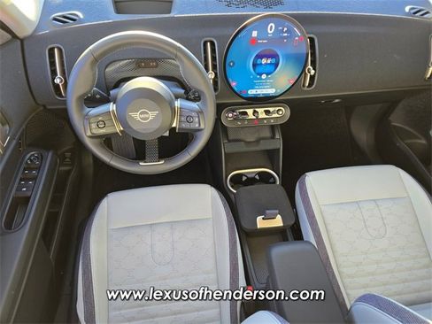 Used 2025 MINI Cooper Countryman S w/ Comfort Package Max image 14