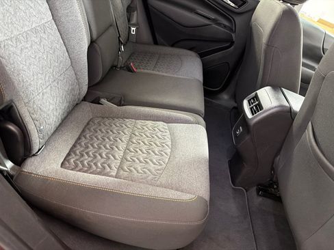 Used 2022 Chevrolet Equinox LT FWD image 22