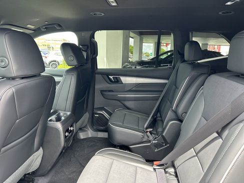 New 2026 Buick Enclave Preferred w/ Power Package image 18