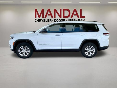 Used 2022 Jeep Grand Cherokee L Limited AWD/4WD image 9