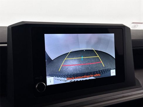 Certified 2025 Toyota 4Runner SR5 image 23