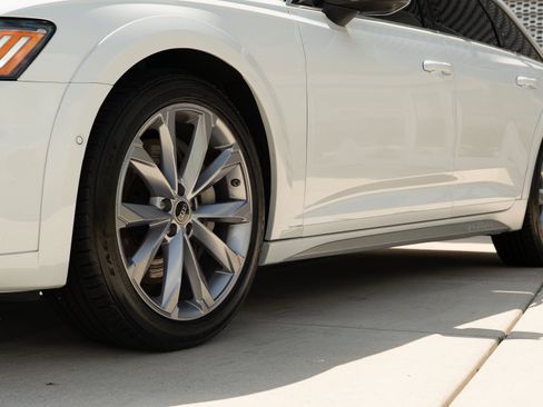 Certified 2025 Audi A6 3.0T allroad Prestige AWD/4WD image 33