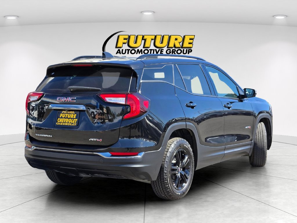 Used 2023 GMC Terrain AT4 AWD/4WD image 4