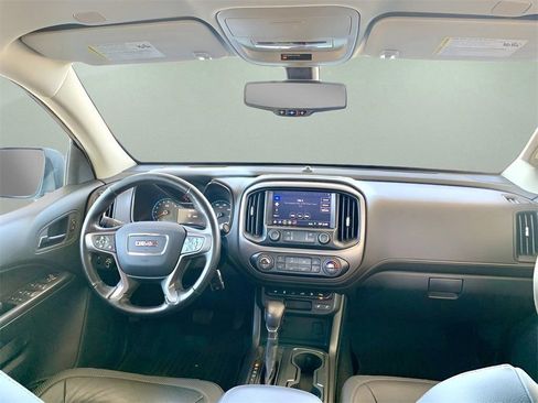 Used 2022 GMC Canyon AT4 image 25