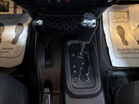 Used 2015 Jeep Wrangler Unlimited Sport w/ Quick Order Package 24S image 29