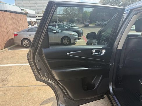 Used 2019 INFINITI QX60 Luxe image 15