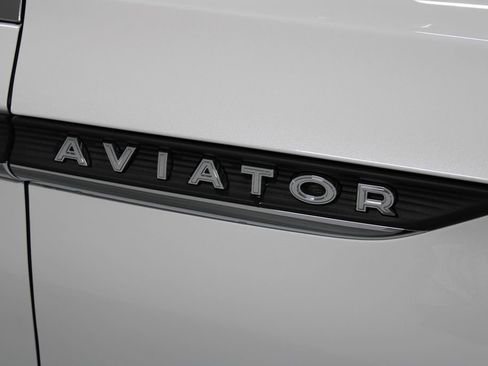 New 2026 Lincoln Aviator Reserve image 11