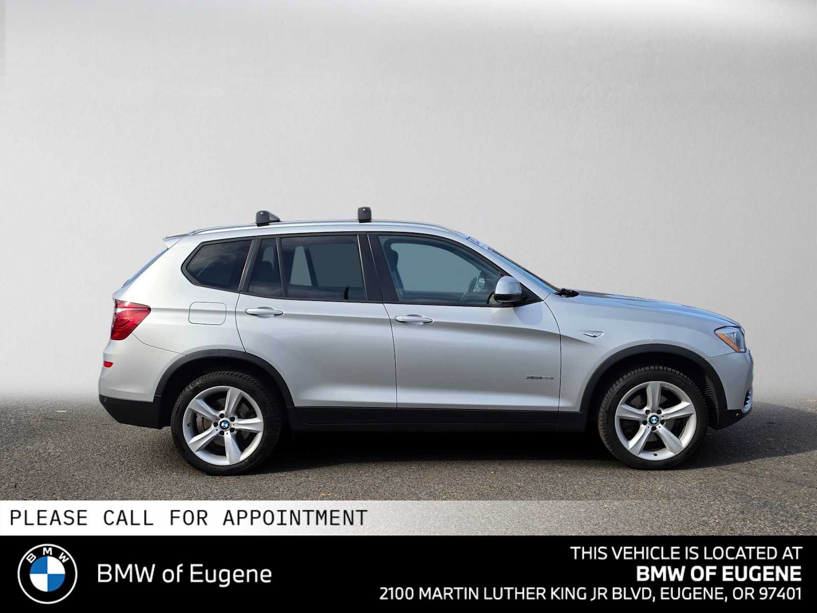 Used 2017 BMW X3 xDrive28i AWD/4WD image 2