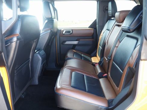 Used 2021 Ford Bronco Outer Banks image 7