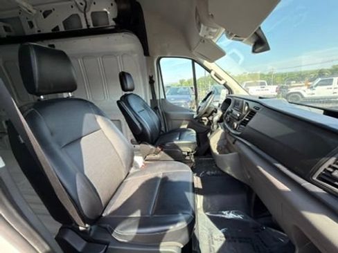 Used 2024 Ford Transit 250 148 High Roof RWD image 28