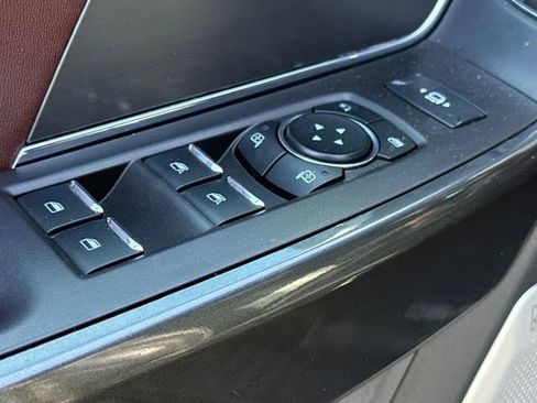 Used 2021 Ford F150 Lariat w/ Equipment Group 502A High image 22