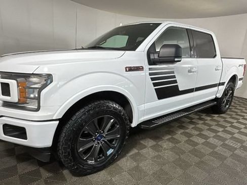 Used 2018 Ford F150 XLT w/ Equipment Group 302A Luxury AWD/4WD image 6