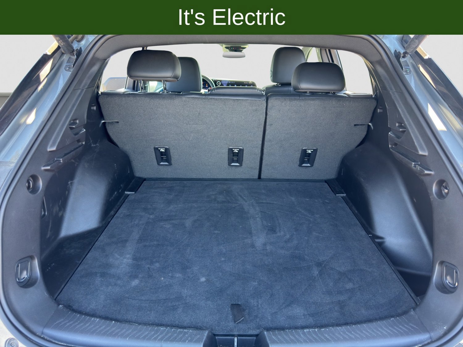 Certified 2024 Chevrolet Equinox EV LT FWD image 19