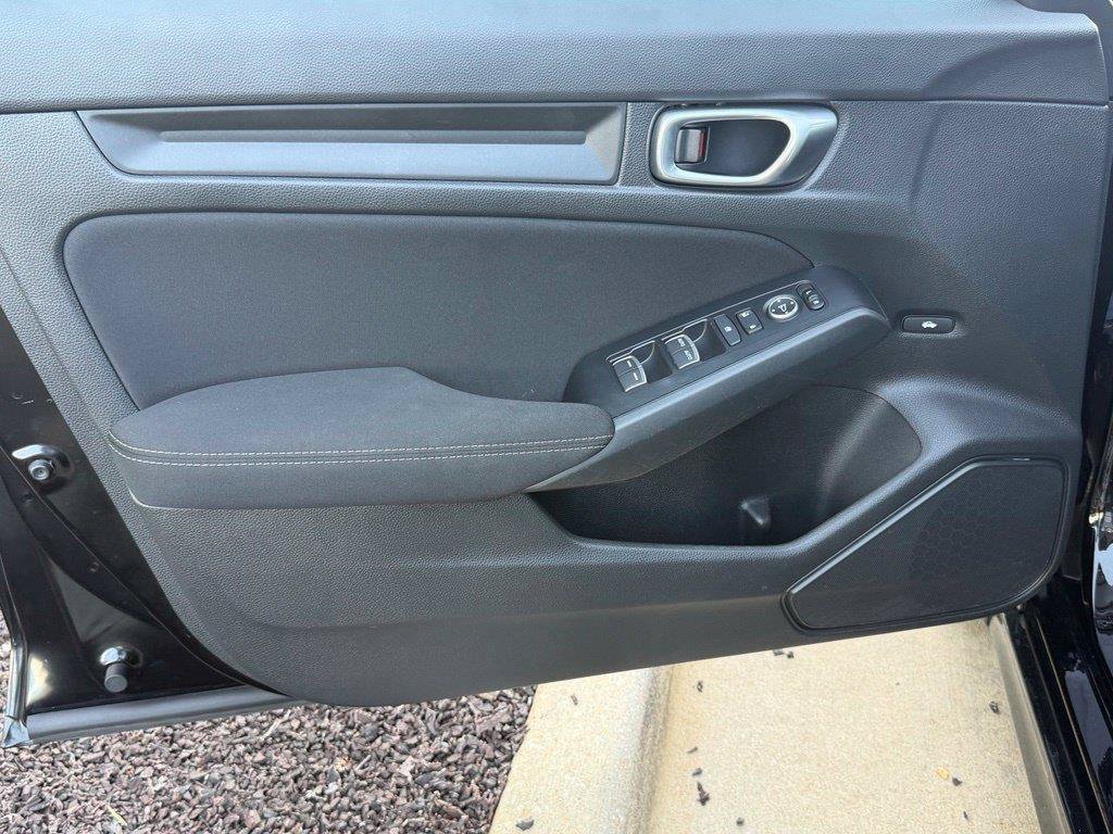 Used 2023 Honda Civic Sport image 12