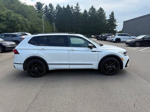 Used 2023 Volkswagen Tiguan SE R-Line FWD image 15