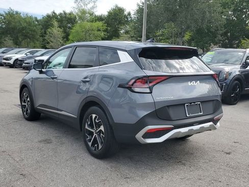 Certified 2024 Kia Sportage EX image 4
