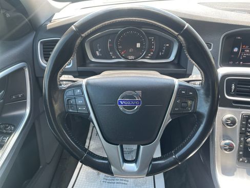 Used 2018 Volvo S60 T5 Inscription Platinum AWD/4WD image 24