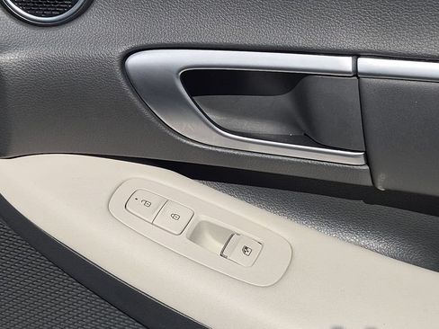Used 2025 Hyundai Sonata SEL FWD image 34