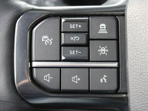 Used 2025 Ford F150 Platinum w/ FX4 Off-Road Package AWD/4WD image 70