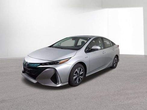 Used 2017 Toyota Prius Prime Premium w/ Carpet Mat Package FWD image 2