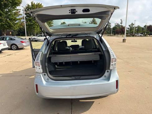 Used 2014 Toyota Prius V Three FWD image 22