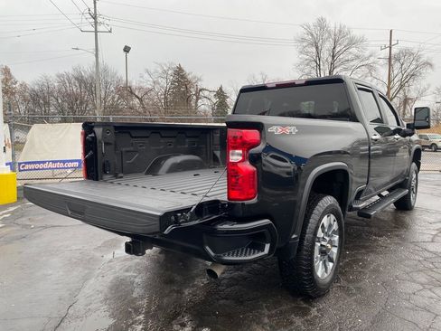 Used 2023 Chevrolet Silverado 2500 Custom w/ Gooseneck/5TH Wheel Package image 5