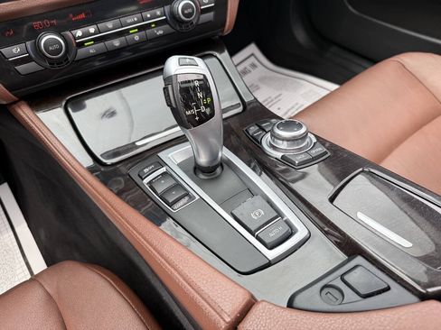 Used 2012 BMW 528i Sedan RWD image 18