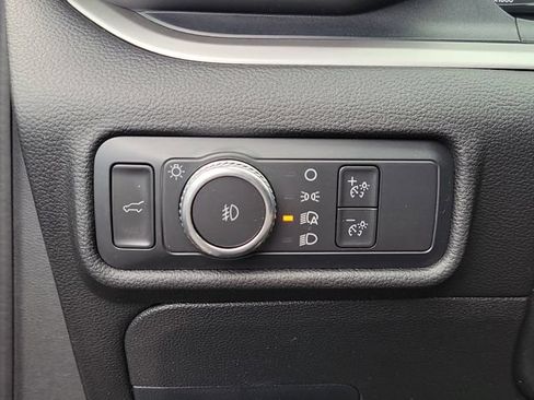 Used 2022 Ford Explorer XLT w/ Equipment Group 202A RWD image 10