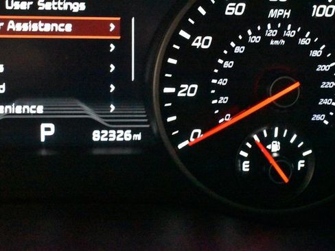 Used 2019 Kia Stinger Premium image 24