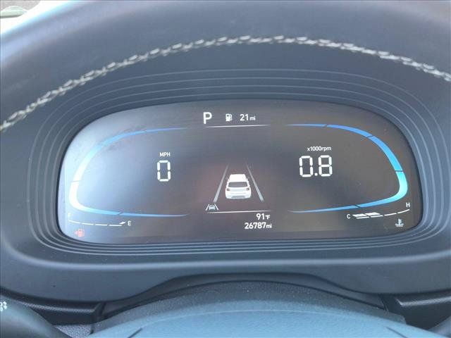 Used 2025 Hyundai Venue Limited FWD image 14